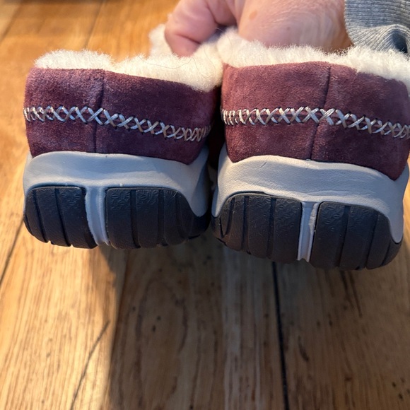 Merrill Encore Ice SlipOn Shoes. Size 11 - Picture 3 of 9